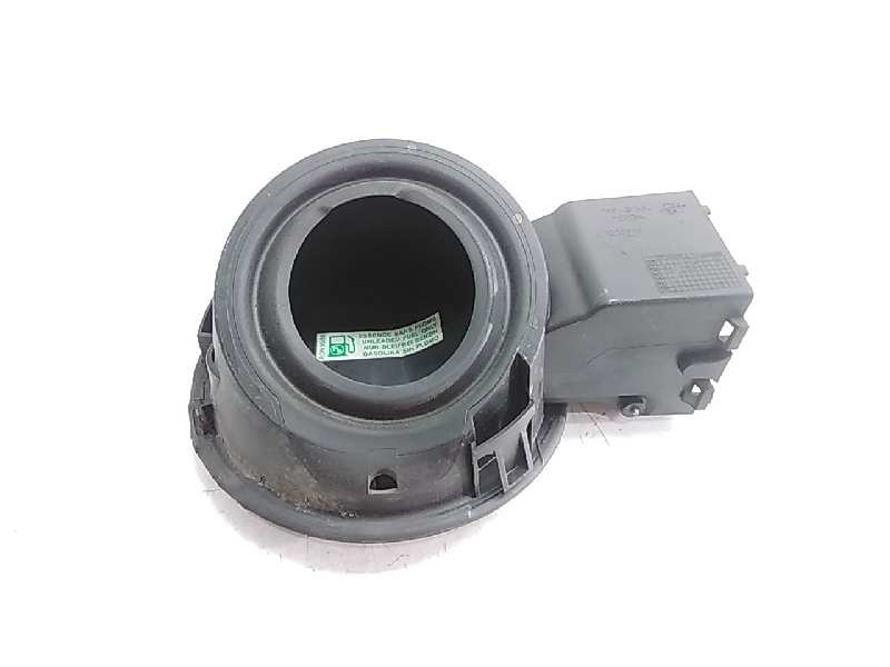Recambio de tapa exterior combustible para peugeot 1007 dolce referencia OEM IAM L1020319  