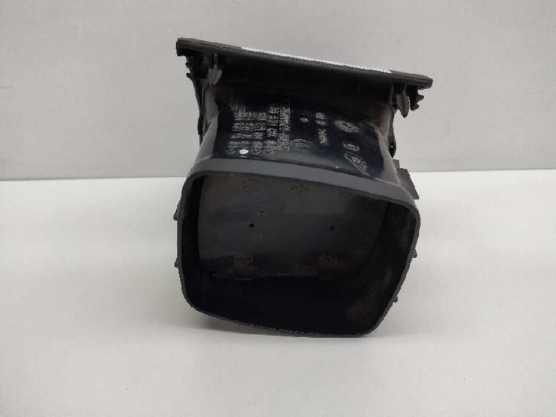 Recambio de aireador izquierdo para mercedes vito (w638) caja cerrada 112 cdi  (638.094) referencia OEM IAM 6388310660  