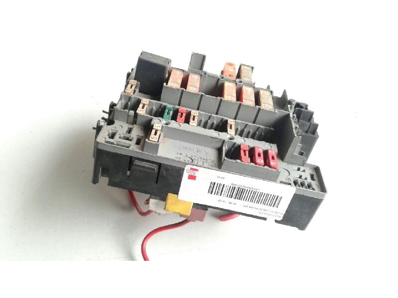 Recambio de caja fusibles para peugeot 206 berlina xr referencia OEM IAM 6547NQ  