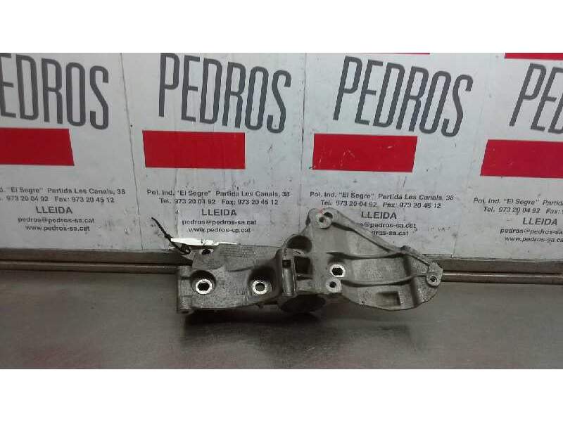 Recambio de soporte alternador para renault megane ii classic berlina 1.6 16v referencia OEM IAM 8200327134  
