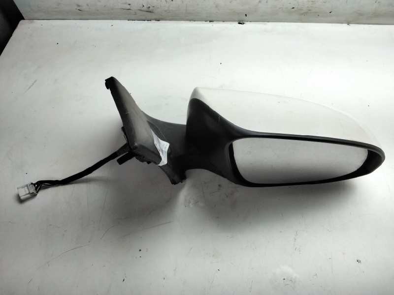 Recambio de retrovisor derecho para toyota auris touring sports (e18) hybrid active referencia OEM IAM 026983  