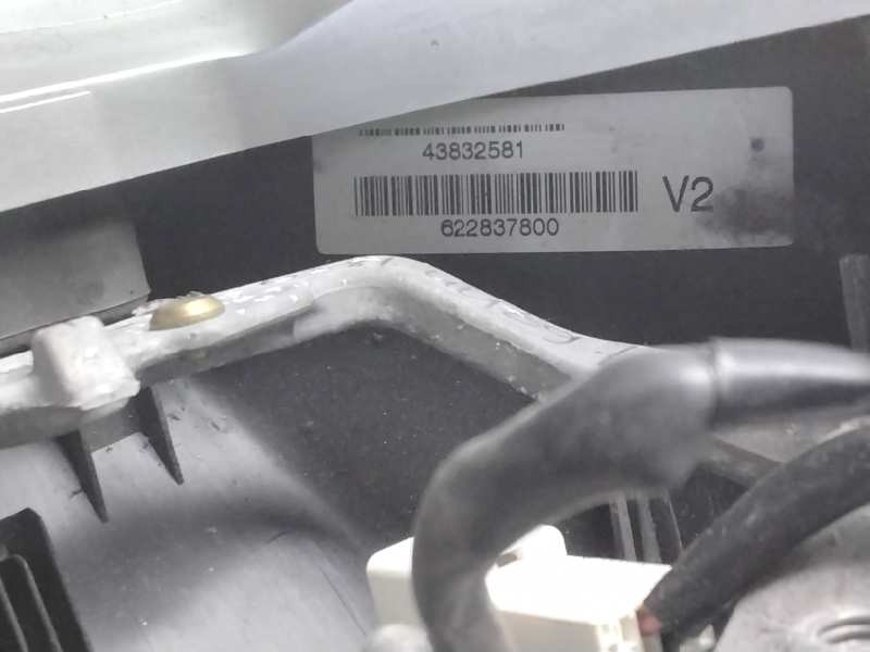 Recambio de volante para toyota auris touring sports (e18) hybrid active referencia OEM IAM 622837800  