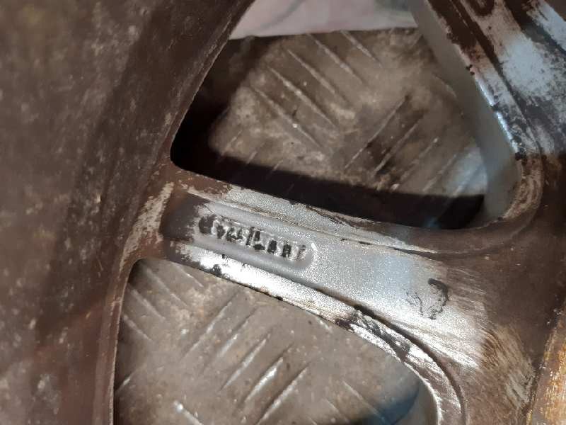 Recambio de llanta aluminio para volvo s80 berlina referencia OEM IAM 155TORNILLOS  