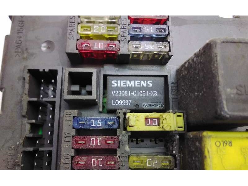 Recambio de caja fusibles para land rover freelander (ln) e familiar referencia OEM IAM V23081C1061X3  