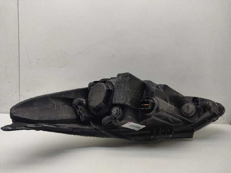 Recambio de faro derecho para hyundai i10 referencia OEM IAM 921020X0  