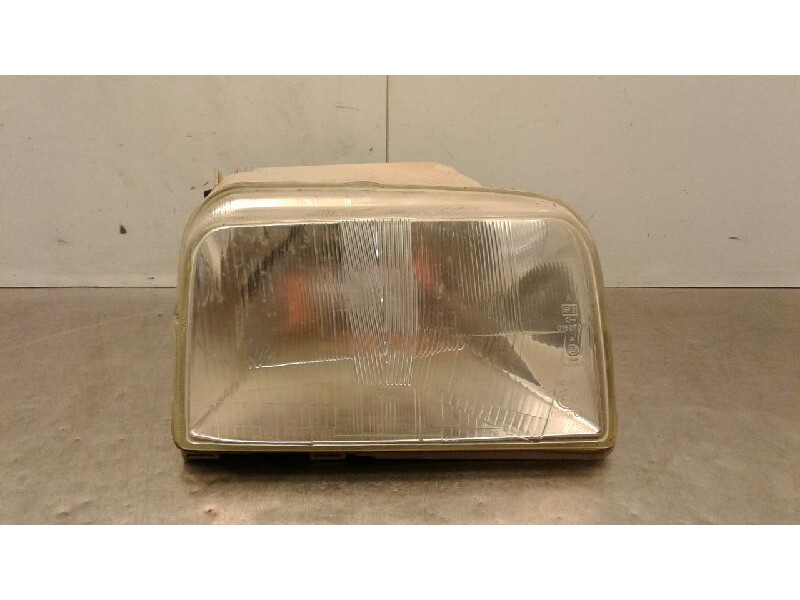 Recambio de faro derecho para renault rapid/express (f40) 1.4 familiar kat (f407/40v) referencia OEM IAM   