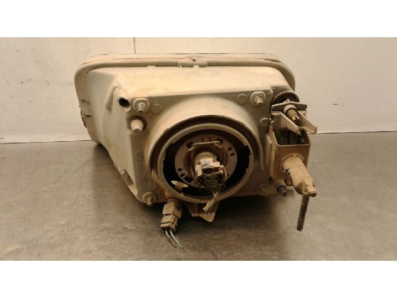 Recambio de faro derecho para renault rapid/express (f40) 1.4 familiar kat (f407/40v) referencia OEM IAM   