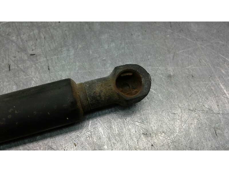 Recambio de amortiguadores maletero / porton para ford focus berlina (cak) ghia referencia OEM IAM   