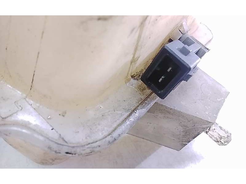 Recambio de deposito expansion para land rover discovery v6 td se referencia OEM IAM PCF500015 D1U7A 