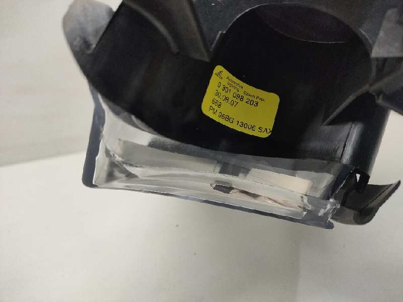 Recambio de faro izquierdo para ford mondeo berlina (gd) referencia OEM IAM 0301098203  