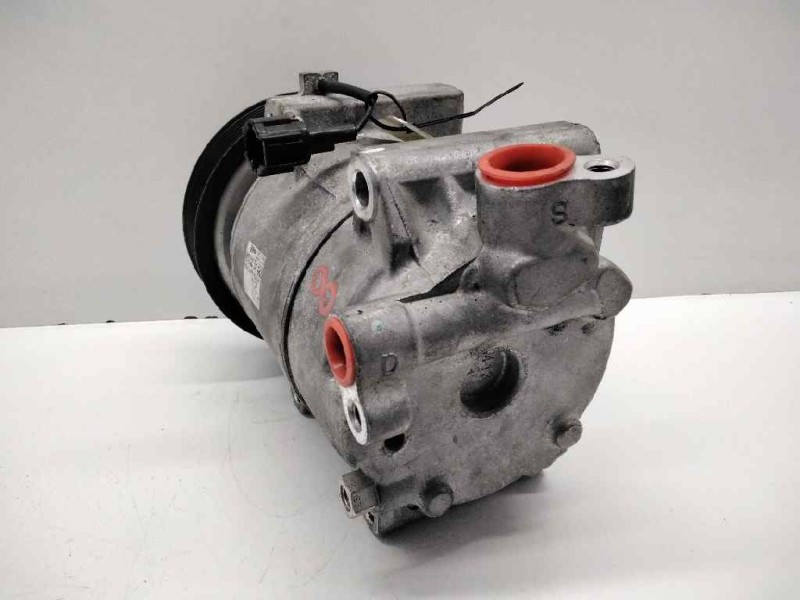 Recambio de compresor aire acondicionado para nissan cabstar 35.14 referencia OEM IAM 926004X30A DKS17D 