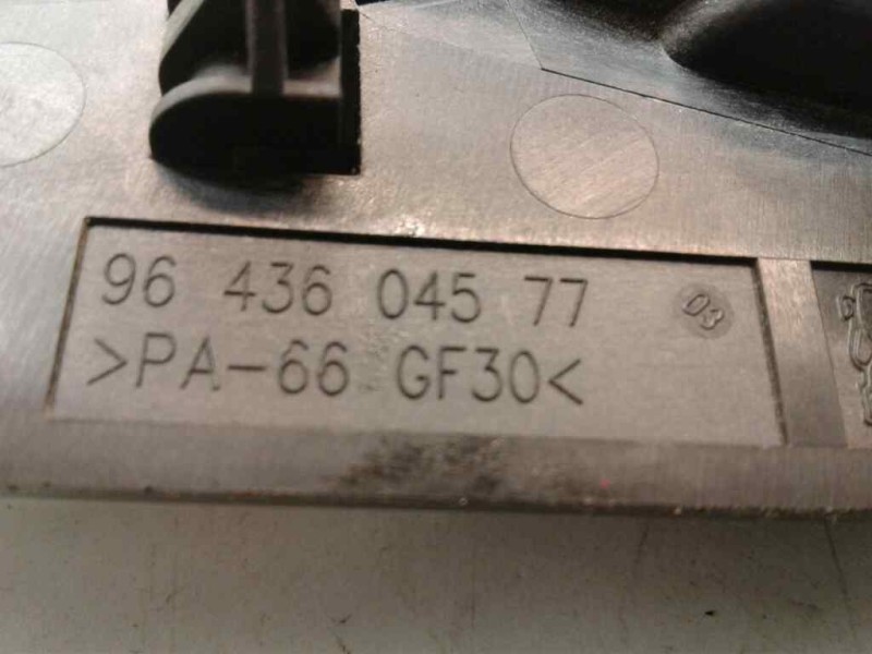 Recambio de maneta interior delantera izquierda para peugeot 307 (s1) xr referencia OEM IAM 9643604577  