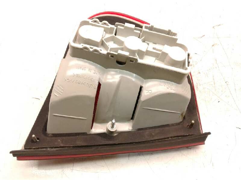 Recambio de piloto trasero derecho para seat cordoba berlina (6k2) clx referencia OEM IAM 6K5945112R 6K5945096 