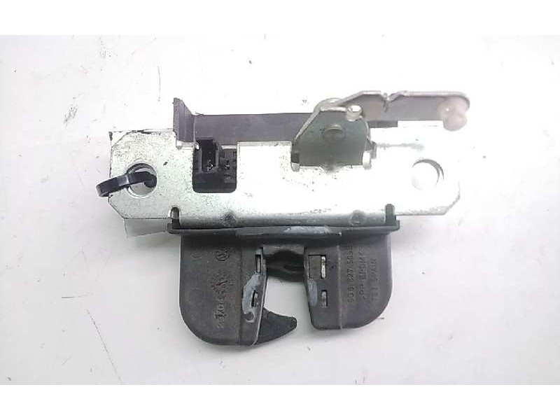 Recambio de cerradura maletero / porton para volkswagen polo (9n1) trendline referencia OEM IAM 6Q6827505B  