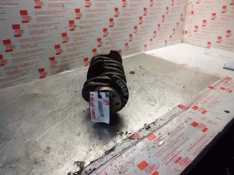 Recambio de cigueñal para skoda fabia (5j2 ) 1.4 16v referencia OEM IAM HCB  