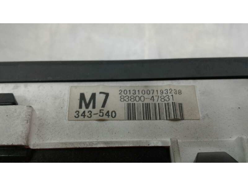 Recambio de cuadro instrumentos para toyota prius+ eco referencia OEM IAM   