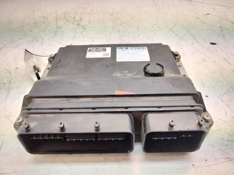 Recambio de centralita motor uce para toyota prius+ eco referencia OEM IAM 89661-47480  