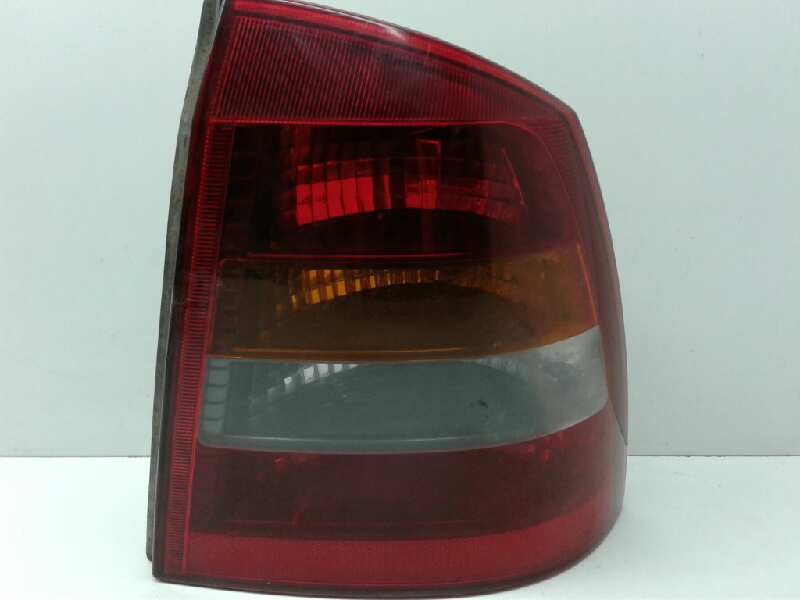 Recambio de piloto trasero derecho para opel astra g coupé básico referencia OEM IAM 28.77.02.08  