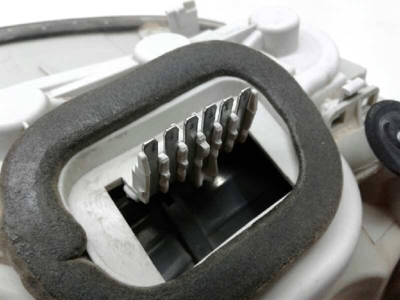 Recambio de piloto trasero derecho para opel astra g coupé básico referencia OEM IAM 28.77.02.08  