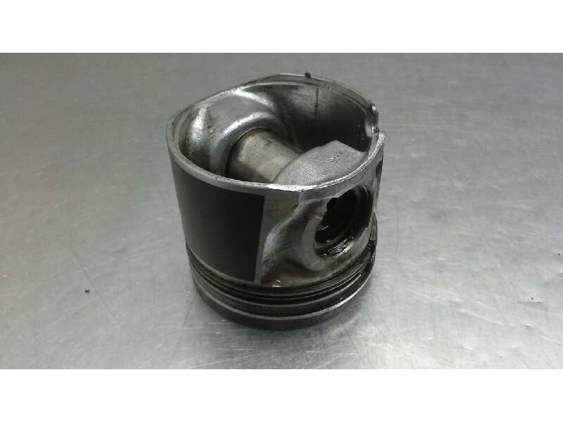 Recambio de piston para toyota avensis berlina (t25) 2.0 d4-d executive berlina (5-ptas.) referencia OEM IAM   