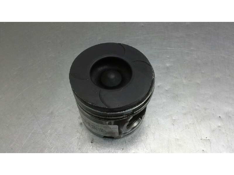 Recambio de piston para toyota avensis berlina (t25) 2.0 d4-d executive berlina (5-ptas.) referencia OEM IAM   