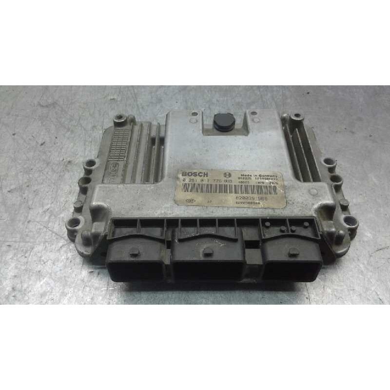 Recambio de centralita motor uce para renault megane ii berlina 5p 1.9 dci diesel referencia OEM IAM 0281011776 225 