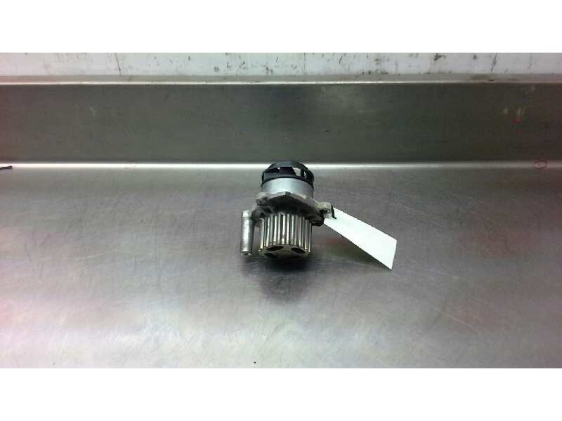 Recambio de bomba agua para seat leon (1p1) 1.9 tdi referencia OEM IAM   