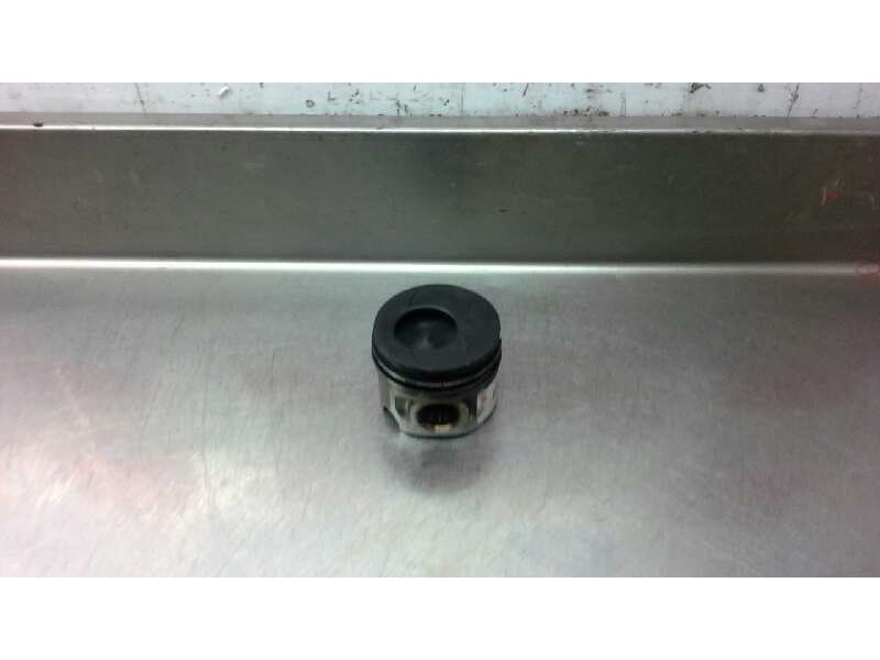 Recambio de piston para seat leon (1p1) 1.9 tdi referencia OEM IAM   