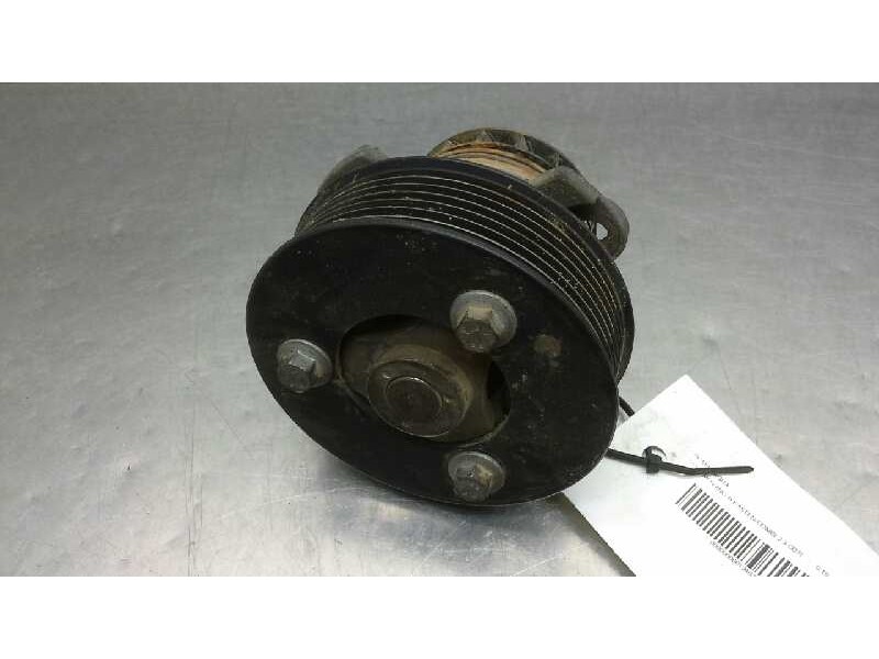 Recambio de bomba agua para opel movano b kasten/combi 2.3 cdti referencia OEM IAM   