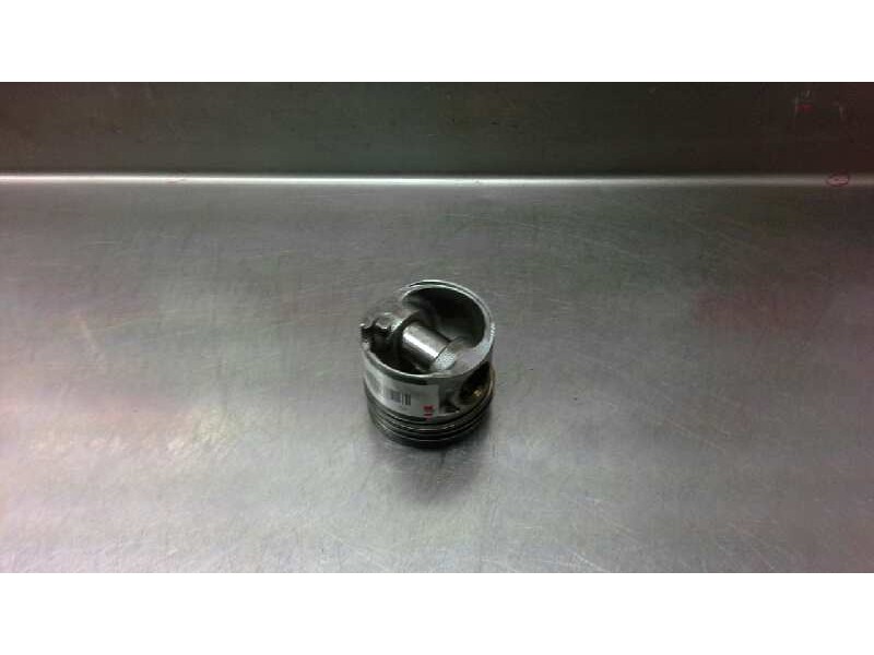 Recambio de piston para seat leon (1p1) 1.9 tdi referencia OEM IAM   