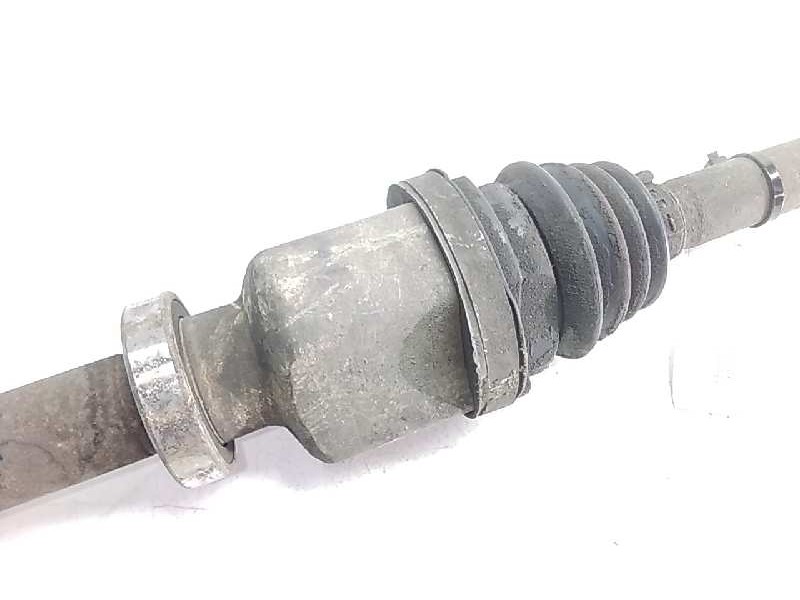 Recambio de transmision delantera derecha para renault clio ii fase ii (b/cb0) campus referencia OEM IAM 8200588738A  