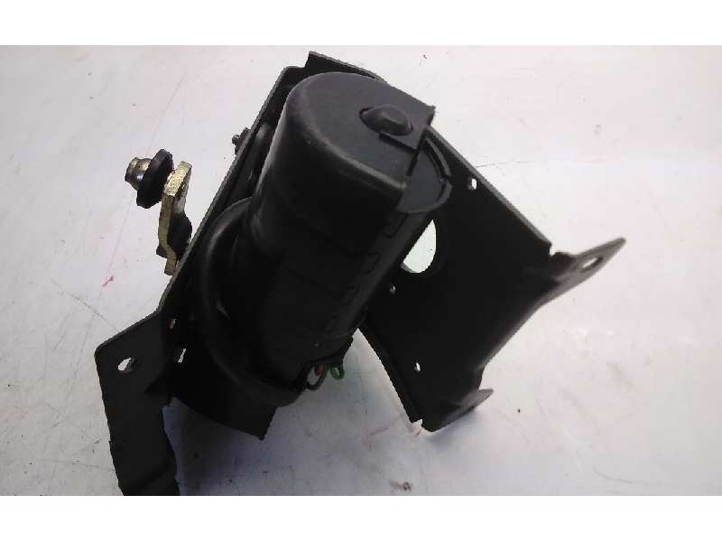 Recambio de motor limpia delantero para nissan vanette cargo referencia OEM IAM 9390332226  