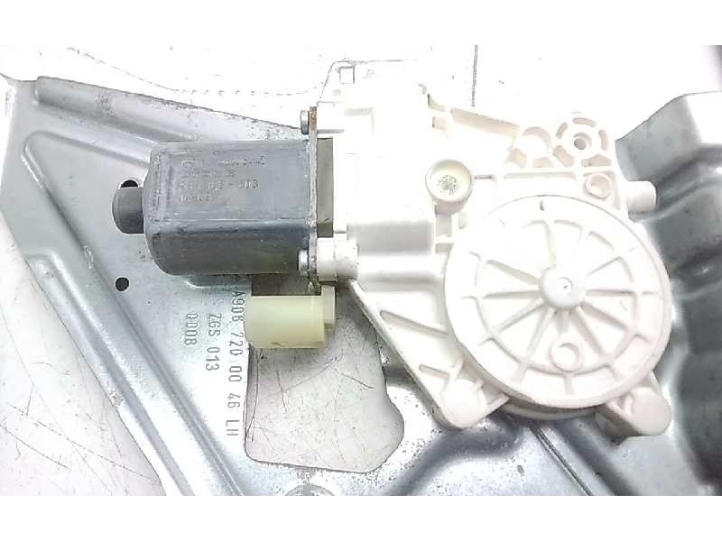 Recambio de elevalunas delantero izquierdo para mercedes sprinterii caja cerrada (desde 01.06) 310/313/316 cdi (906.631/633/635/