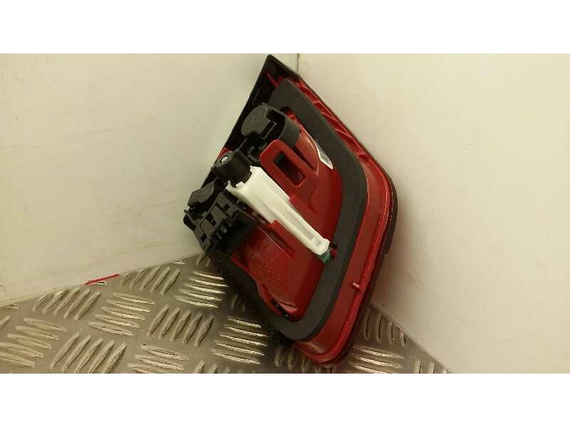 Recambio de piloto trasero derecho porton para citroen c5 berlina 2.7 v6 hdi fap cat (uhz / dt17ted4) referencia OEM IAM 9687582