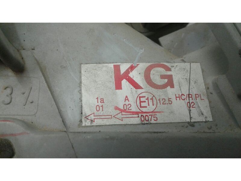 Recambio de faro derecho para honda civic berlina .5 (ma/mb) 1.5 vtec-e (ma9) referencia OEM IAM E110075  