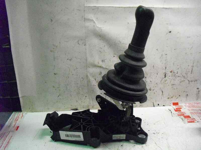 Recambio de pomo palanca cambio para ford fiesta berlina (dx) referencia OEM IAM 2S6R70453NE  