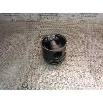 Recambio de piston para bmw serie 3 berlina (e46) 320d referencia OEM IAM   