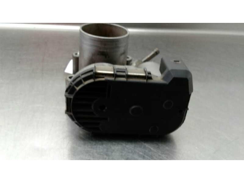 Recambio de cuerpo de mariposa para seat ibiza (6k1) signo referencia OEM IAM 030133062A  