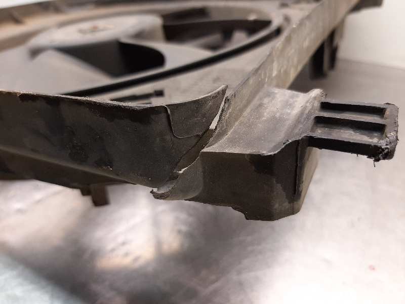 Recambio de electroventilador para renault scenic ii authentique referencia OEM IAM 8200151465  