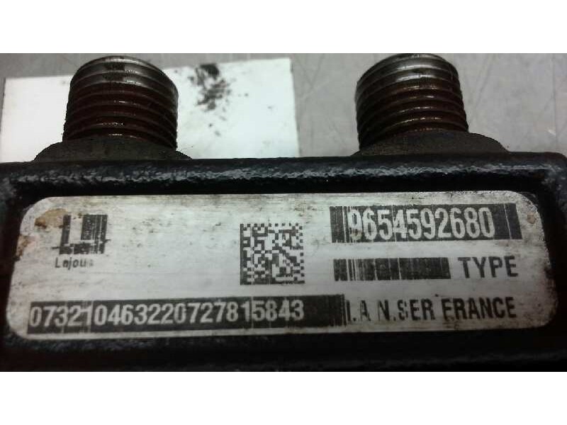 Recambio de rampa inyectora para peugeot partner (s2) 1.6 16v hdi cat referencia OEM IAM 9654592680  