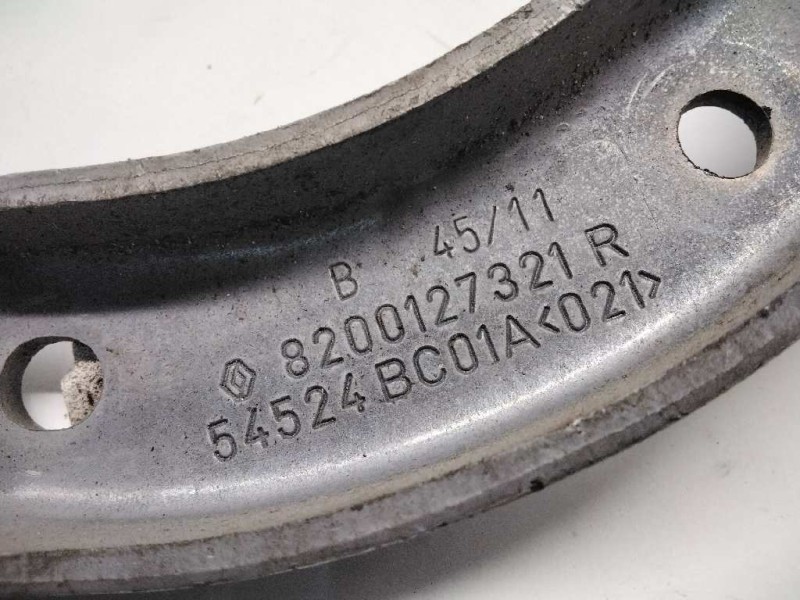 Recambio de soporte brazo suspension delantero derecho para nissan evalia referencia OEM IAM 8200127321R  