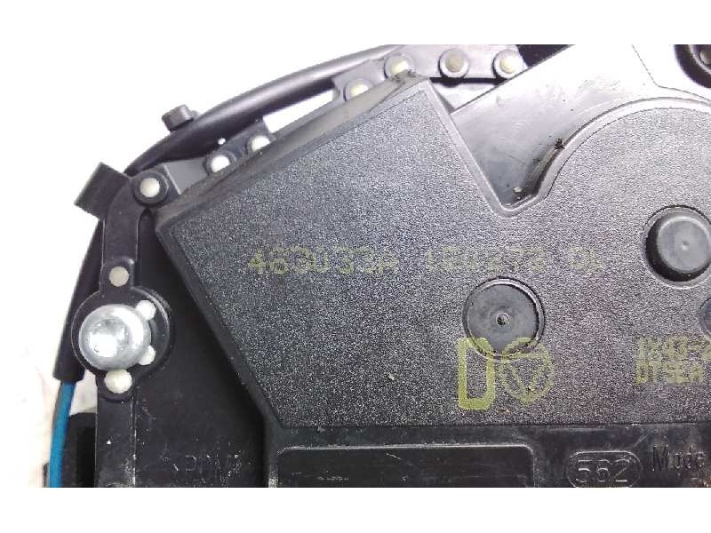 Recambio de cerradura puerta trasera derecha para jaguar x-type wagon 2.0 d classic referencia OEM IAM 463033A  