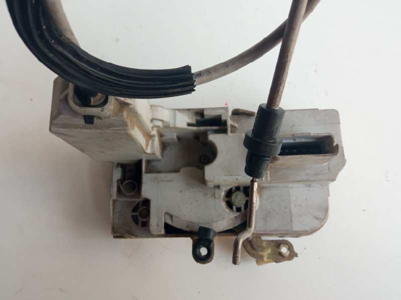 Recambio de cerradura puerta delantera izquierda para peugeot 307 (s1) xs referencia OEM IAM 9135L0  