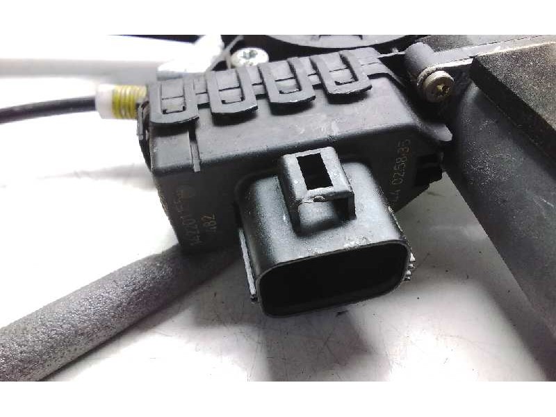 Recambio de elevalunas delantero izquierdo para jaguar x-type wagon 2.0 d classic referencia OEM IAM 0120821945  