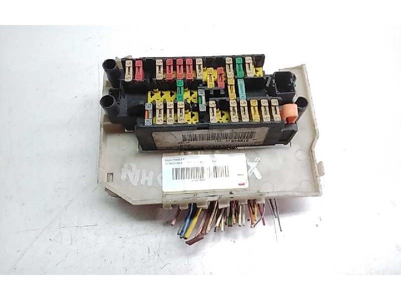 Recambio de caja fusibles para citroen xsara berlina 2.0 hdi referencia OEM IAM 9637654680  