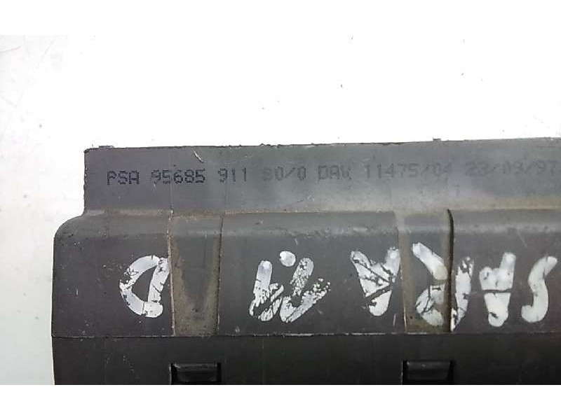 Recambio de caja fusibles para citroen xsara berlina 1.9 turbodiesel referencia OEM IAM 9568591180  