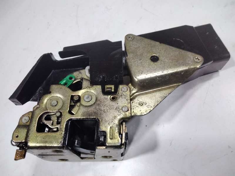 Recambio de cerradura puerta trasera izquierda para volvo s40 berlina 1.9 d+ (85kw) referencia OEM IAM 30850806  