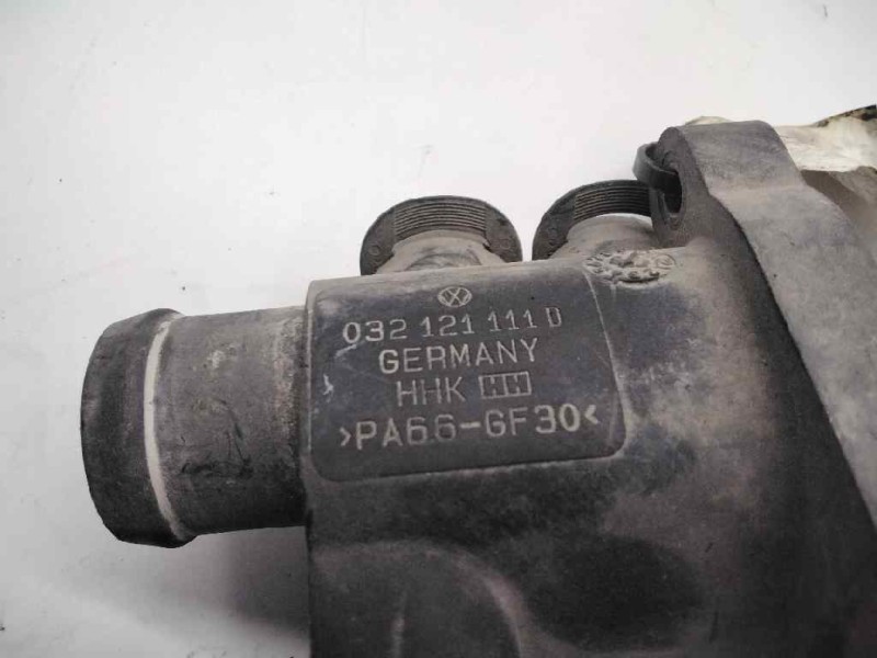 Recambio de caja termostato para seat ibiza (6k) básico referencia OEM IAM 032121111D  