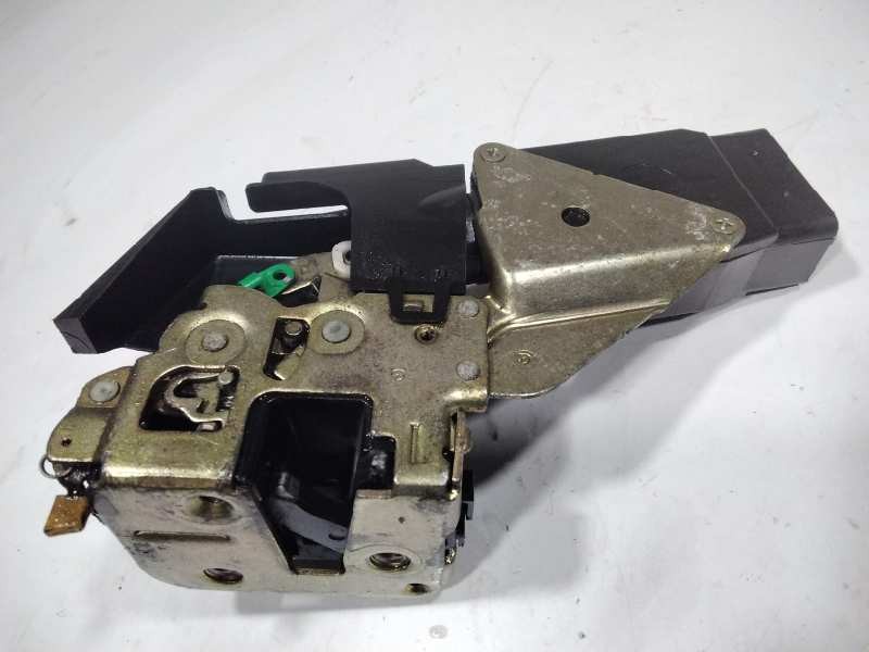 Recambio de cerradura puerta trasera izquierda para volvo s40 berlina 1.9 d+ (85kw) referencia OEM IAM 30850806  