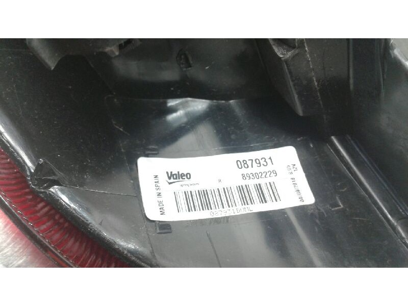 Recambio de piloto trasero derecho para opel corsa c cosmo referencia OEM IAM 89302229  